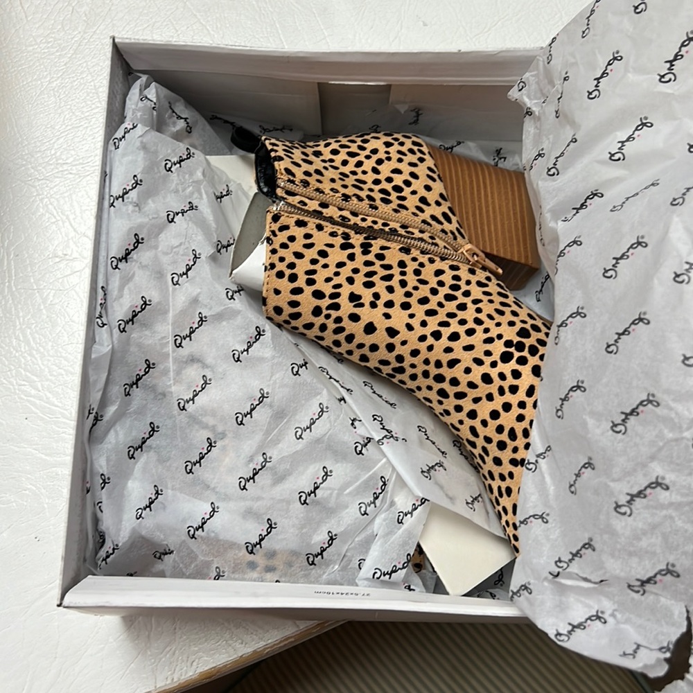 Tan/Black Leopard Suede Booties - Picture 4 of 6